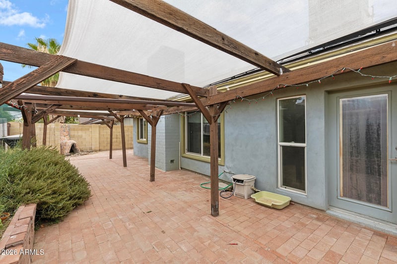 2745 E Larkspur Dr, Phoenix, AZ 85032