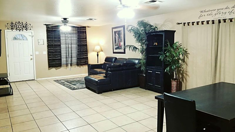 2745 E Marguerite Ave, Phoenix, AZ 85040