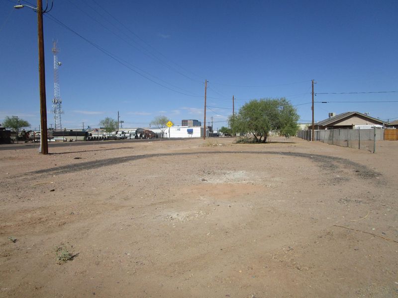 2745 E Southgate Ave #61, Phoenix, AZ 85040