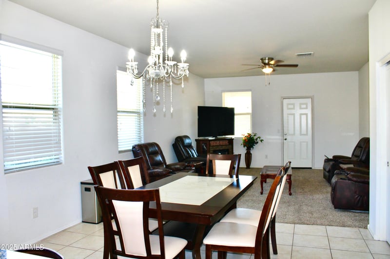 2745 Jessica Ln, Phoenix, AZ 85041