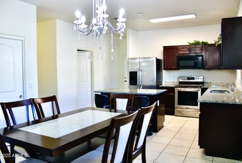 2745 Jessica Ln, Phoenix, AZ 85041