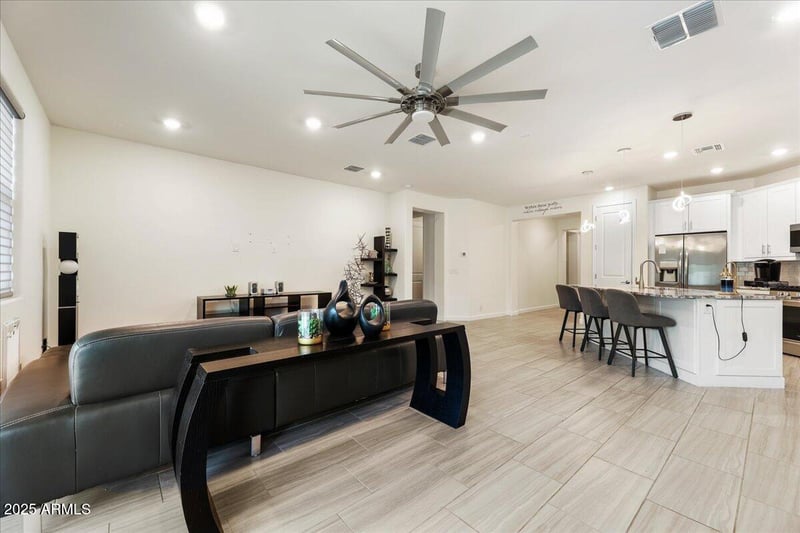 2745 Pollack St, Phoenix, AZ 85041