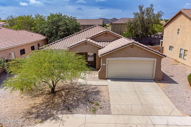 2745 Sunshine Butte Dr, San Tan Valley, AZ 85144