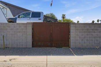 2745 Libby St, Phoenix, AZ 85053