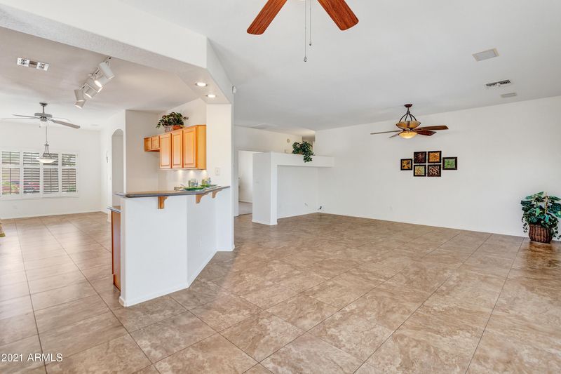 2746 N 133rd Dr, Goodyear, AZ 85395