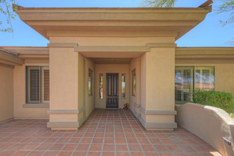 2747 W Plum Hollow Dr, Anthem, AZ 85086