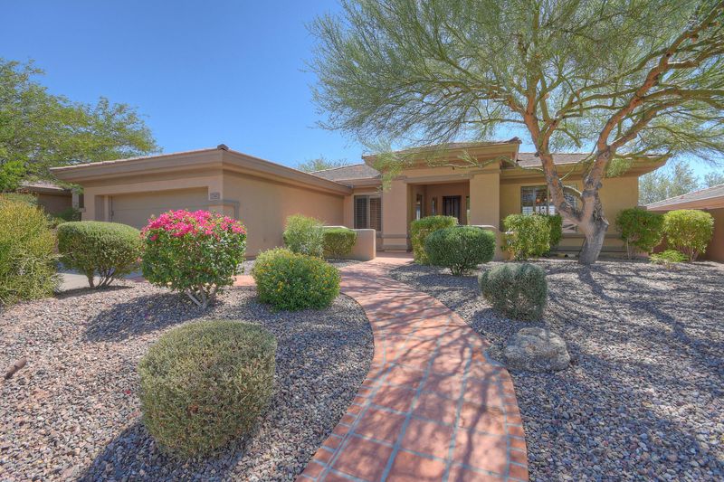 2747 W Plum Hollow Dr, Anthem, AZ 85086