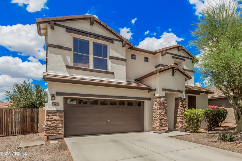 2748 Dennisport Ave, Gilbert, AZ 85295