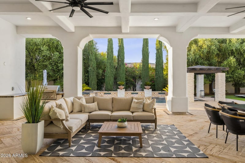 2748 E Warbler Rd, Gilbert, AZ 85297