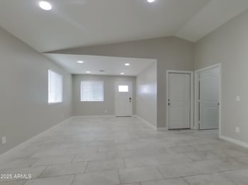 2748 Pueblo Ave, Phoenix, AZ 85040