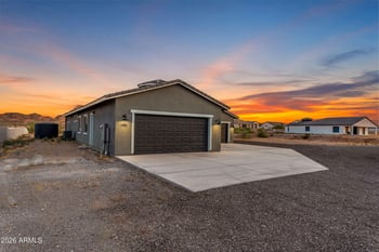 27482 N Freedom St, San Tan Valley, AZ 85144