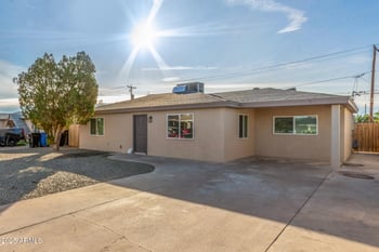 2749 Montecito Ave, Phoenix, AZ 85017