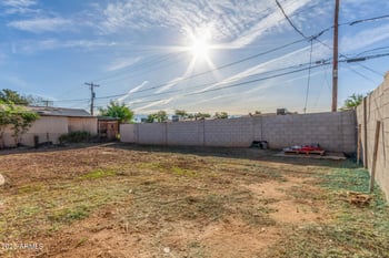 2749 Montecito Ave, Phoenix, AZ 85017