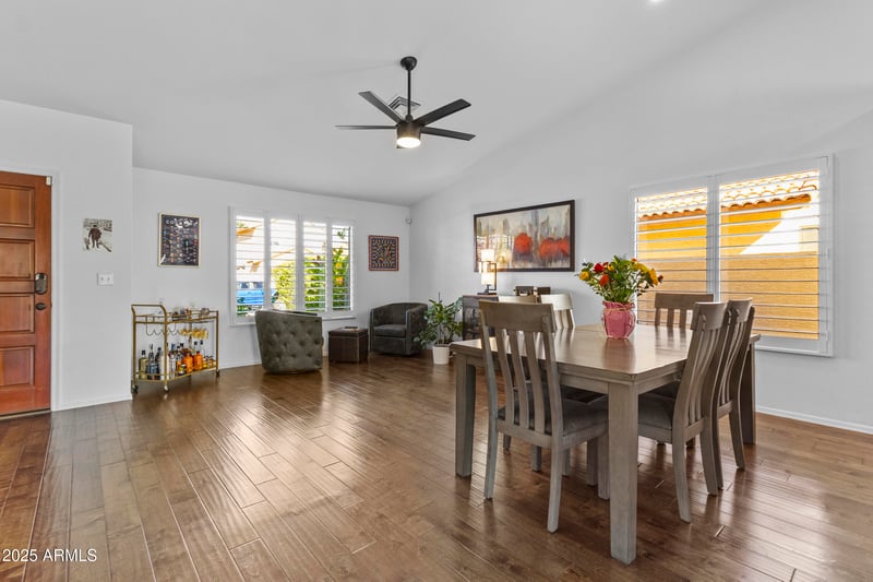 2749 Rock Wren Rd, Phoenix, AZ 85048