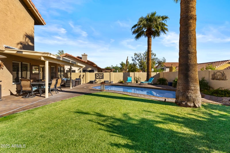 2749 Rock Wren Rd, Phoenix, AZ 85048
