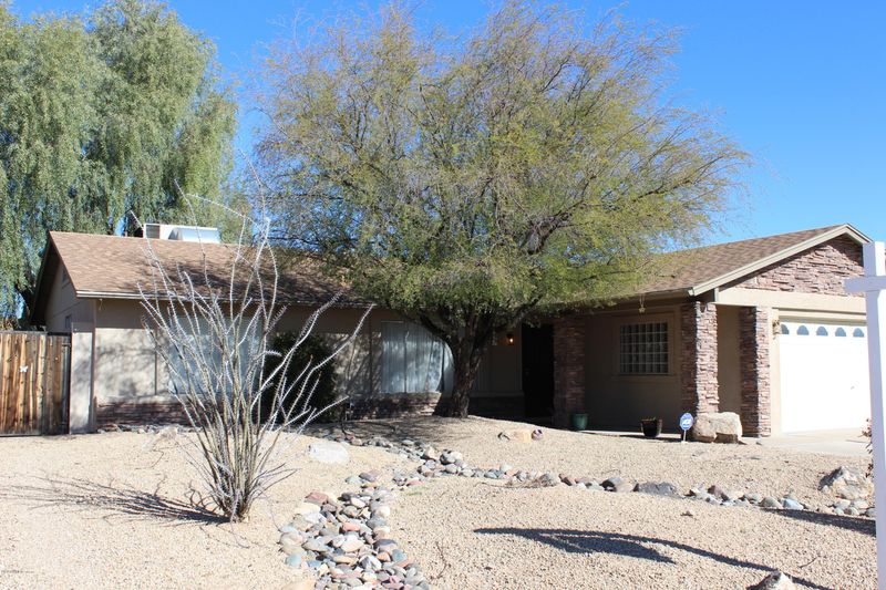 2750 E John Cabot Rd, Phoenix, AZ 85032