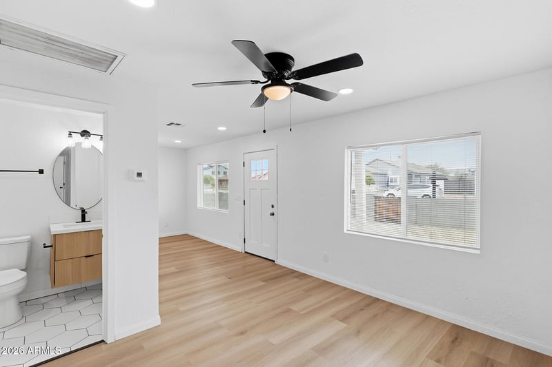 2750 E Wier Ave, Phoenix, AZ 85040
