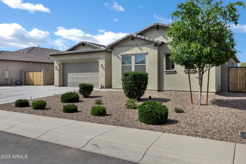 2750 Mourning Dove Ln, San Tan Valley, AZ 85140