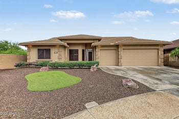 2750 S Beachwood Cir, Mesa, AZ 85209