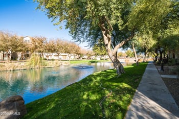 2750 S Voyager Dr #101, Gilbert, AZ 85295