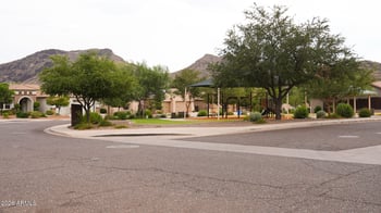 27507 56th Ln, Phoenix, AZ 85083