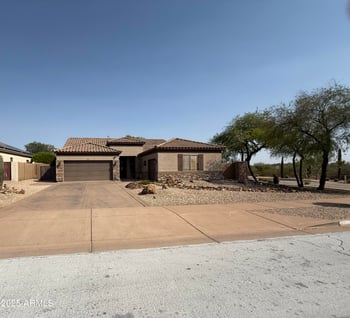 2751 Florimond Rd, Phoenix, AZ 85086