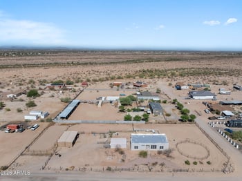 27513 252nd Ave, Wittmann, AZ 85361