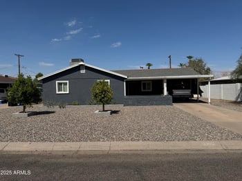 2752 Elm St, Phoenix, AZ 85017