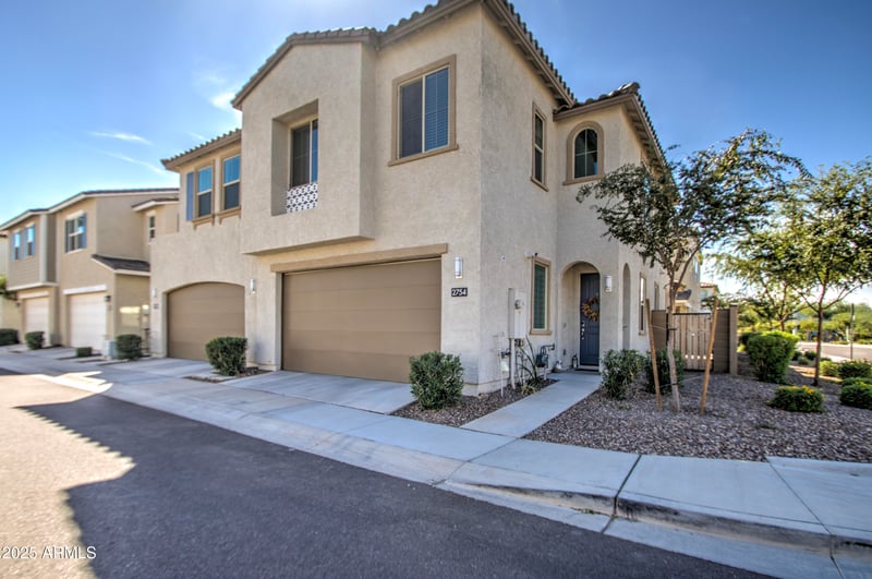 2754 Apache Dr, Chandler, AZ 85286