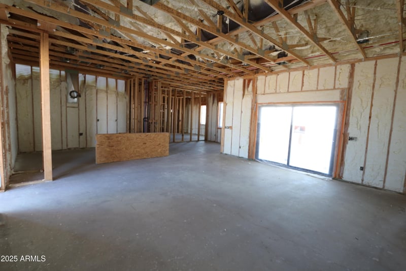 27540 255th Ln, Wittmann, AZ 85361