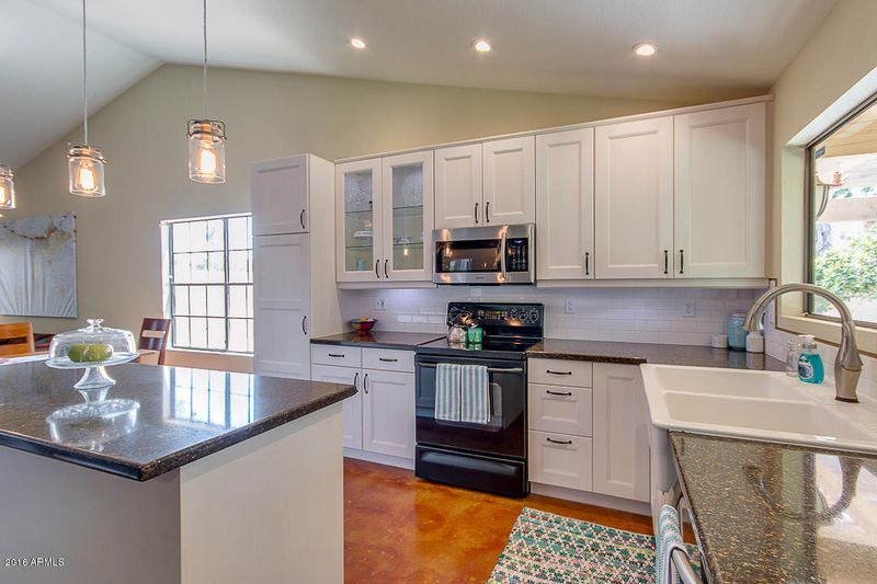 2755 E Leonora St, Mesa, AZ 85213