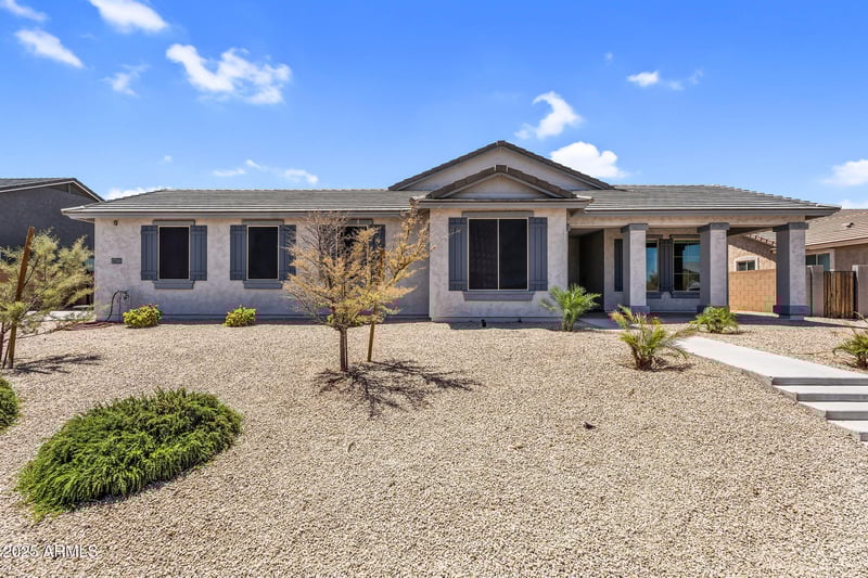 27550 Silverleaf Rd, San Tan Valley, AZ 85143