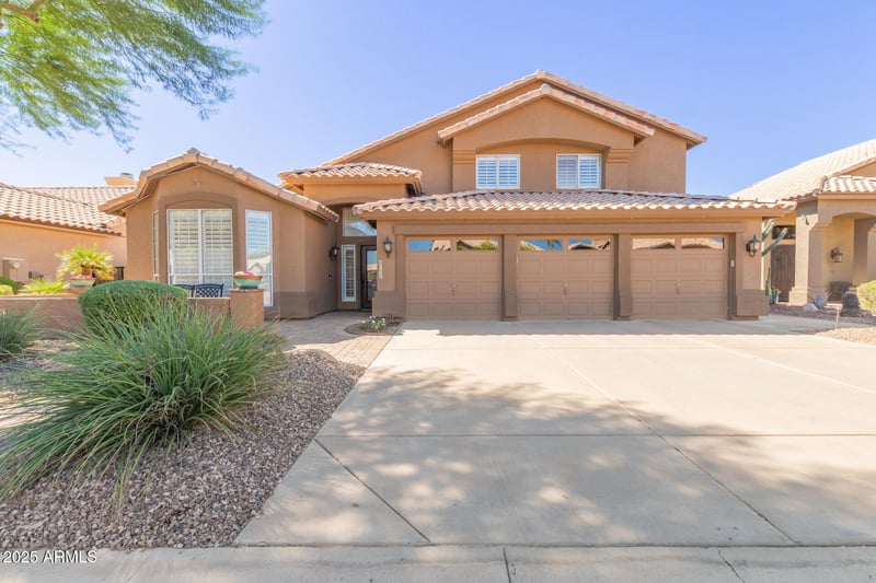 2757 E Brookwood Ct, Phoenix, AZ 85048