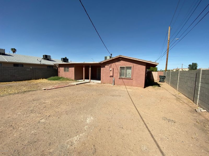 2757 E Wier Ave, Phoenix, AZ 85040