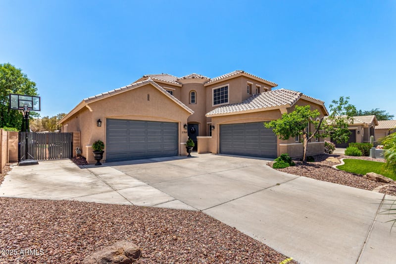2759 E Balsam Dr, Chandler, AZ 85286