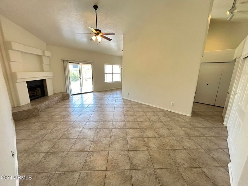 2759 E Cathedral Rock Dr, Phoenix, AZ 85048