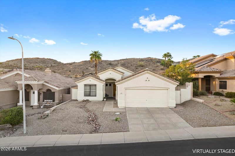 276 E Ashurst Dr, Phoenix, AZ 85048