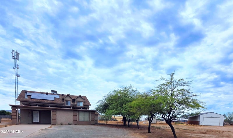 27602 Denver Hill Dr, Wittmann, AZ 85361