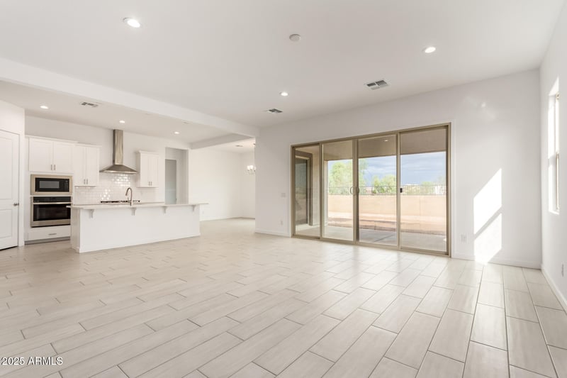 27611 N 176th Dr, Surprise, AZ 85387