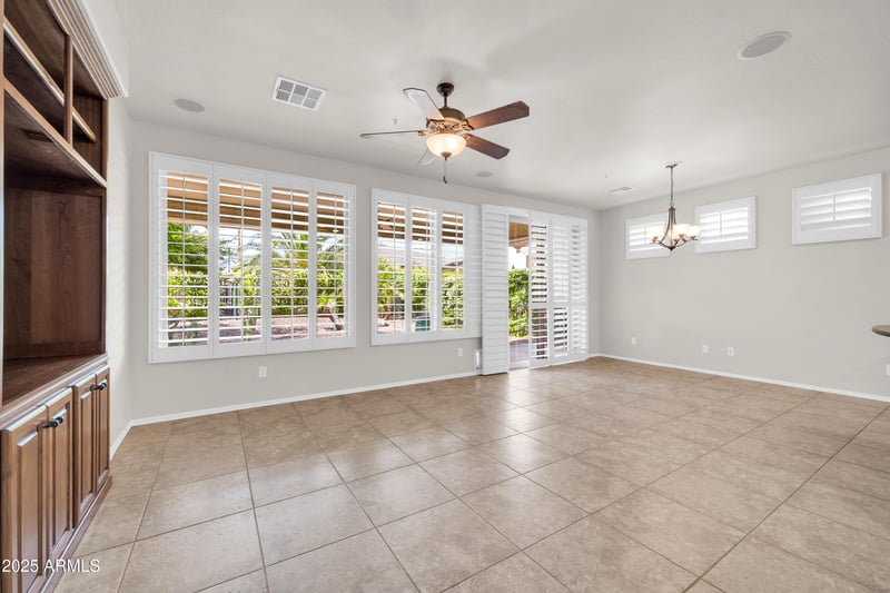 27614 129th Ln, Peoria, AZ 85383