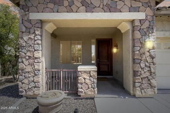 2762 Clifton Ave, Gilbert, AZ 85295