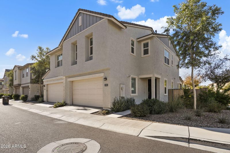 2762 S Comanche Dr, Chandler, AZ 85286