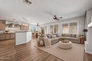 27623 N 65th Dr, Phoenix, AZ 85083