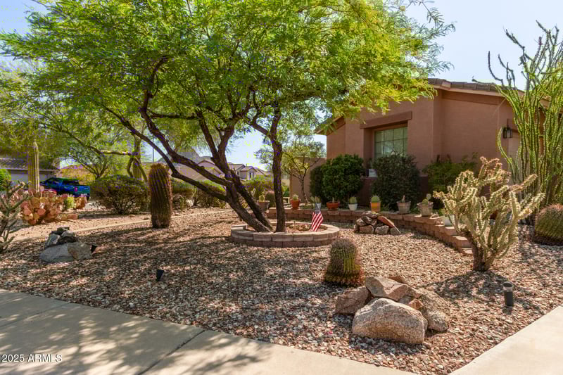 27627 65th Dr, Phoenix, AZ 85083