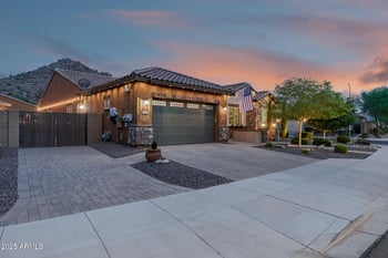 27629 102nd Ln, Peoria, AZ 85383