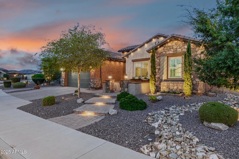 27629 102nd Ln, Peoria, AZ 85383