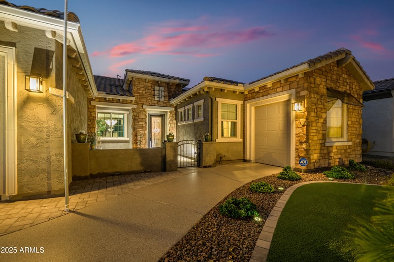 27664 Pontiac Dr, Buckeye, AZ 85396