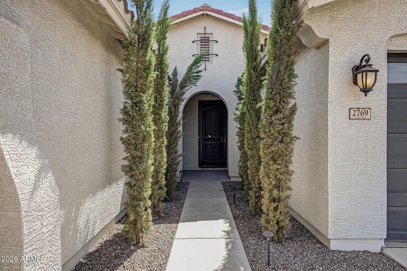 2769 E Rakestraw Ln, Gilbert, AZ 85298