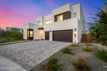 27693 73rd Dr, Peoria, AZ 85383