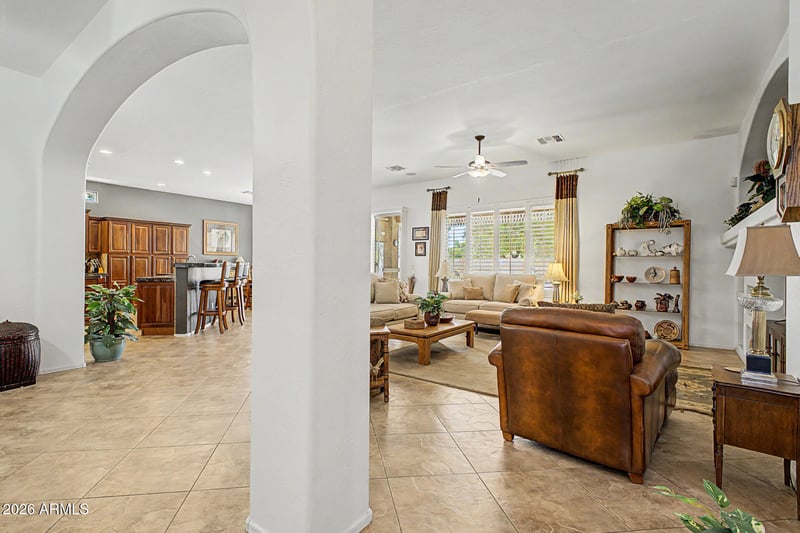 2770 Buena Vista Dr, Chandler, AZ 85249